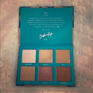 - BABE IN PARADISE - Morphe Highlighter Pallete